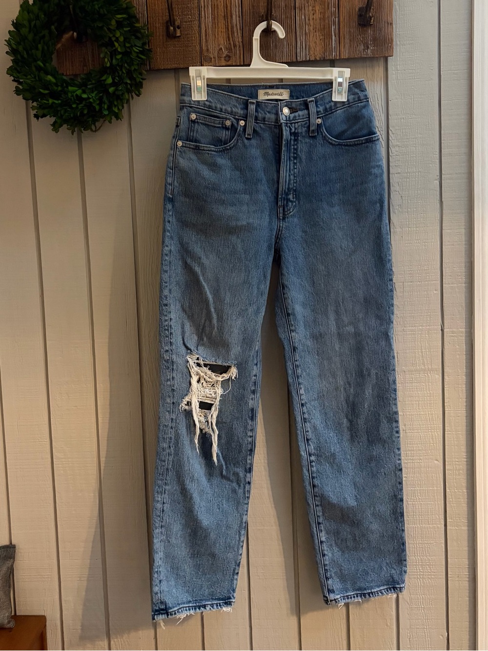 Madewell Women's Blue Straight-Leg Jeans with Distressed Knee